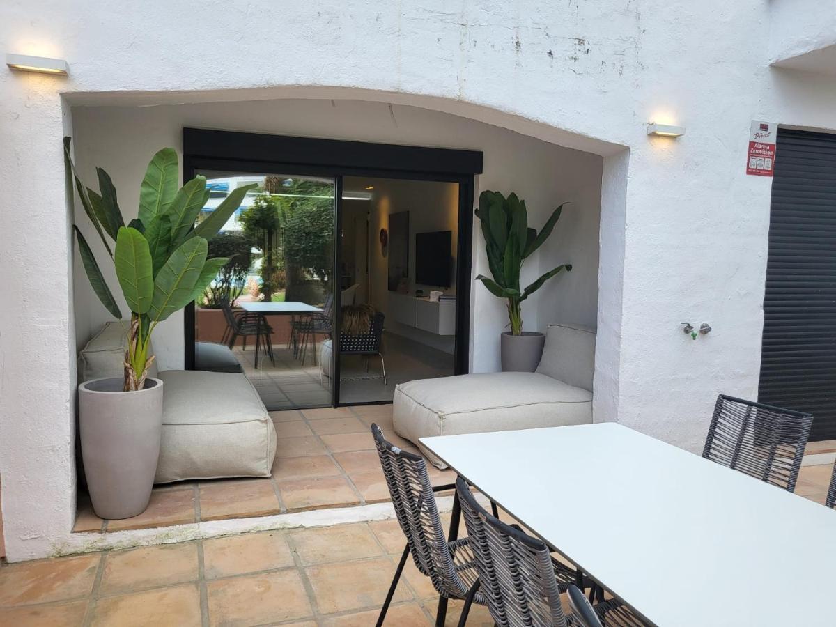 Luxurious Apartment In Puerto Banus マルベーリャ エクステリア 写真