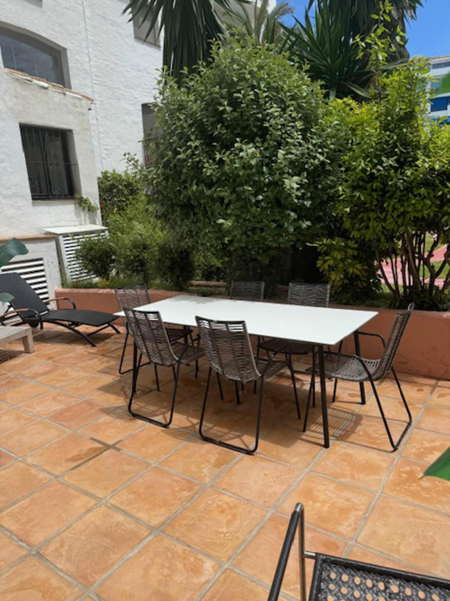 Luxurious Apartment In Puerto Banus マルベーリャ エクステリア 写真