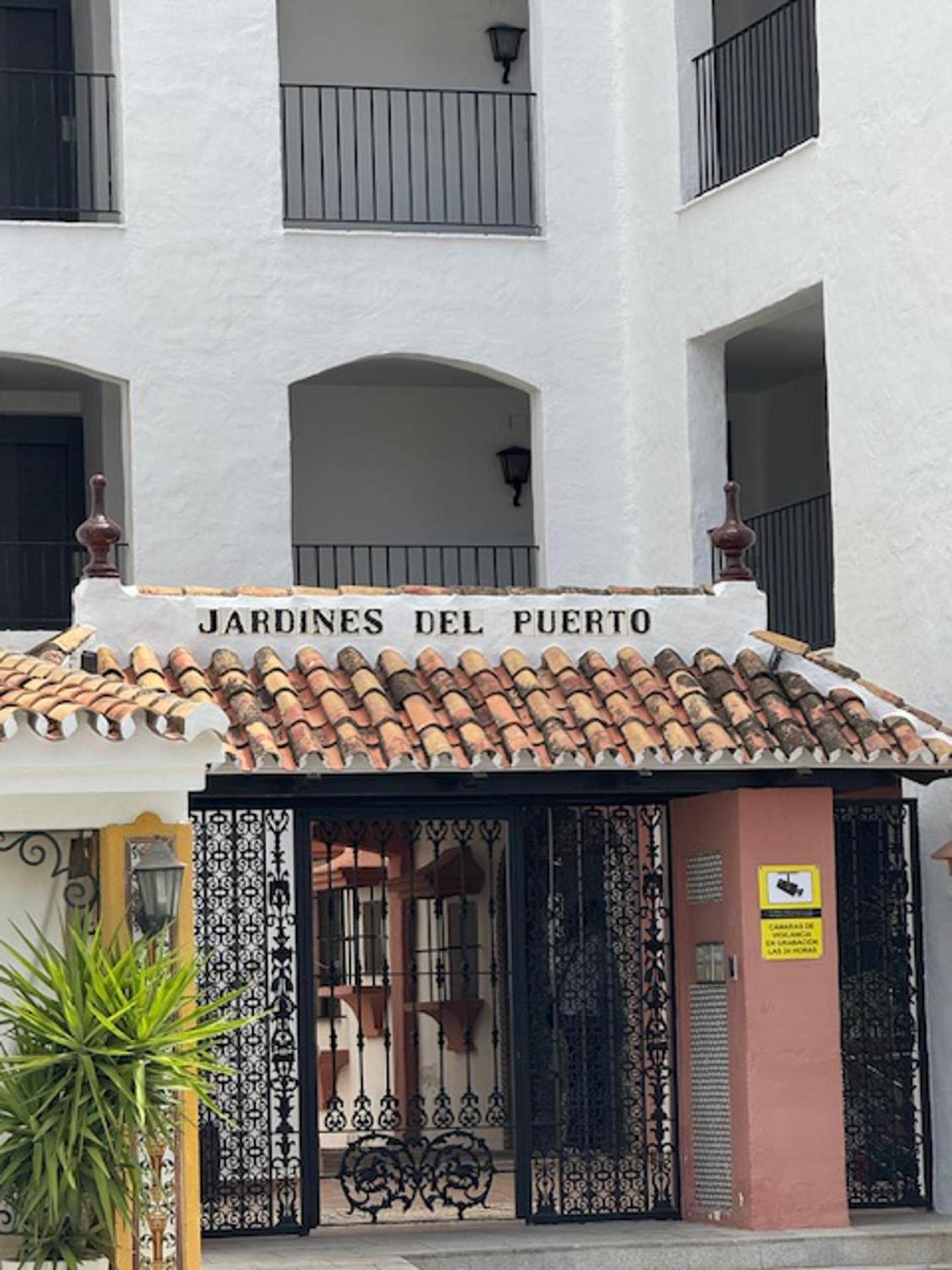 Luxurious Apartment In Puerto Banus マルベーリャ エクステリア 写真